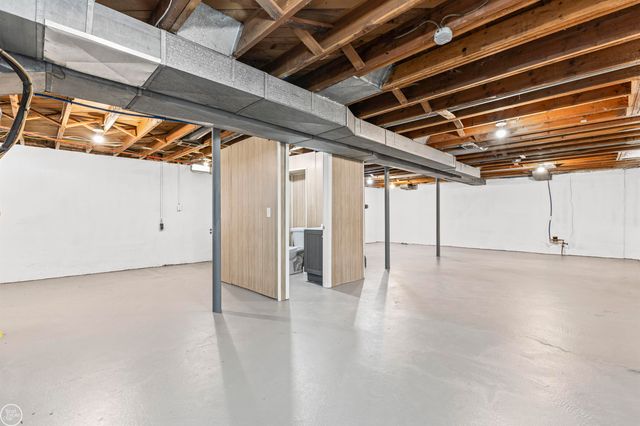 15218 Canberra Street, Roseville, MI 48066