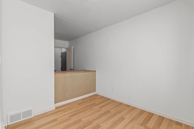 15218 Canberra Street, Roseville, MI 48066