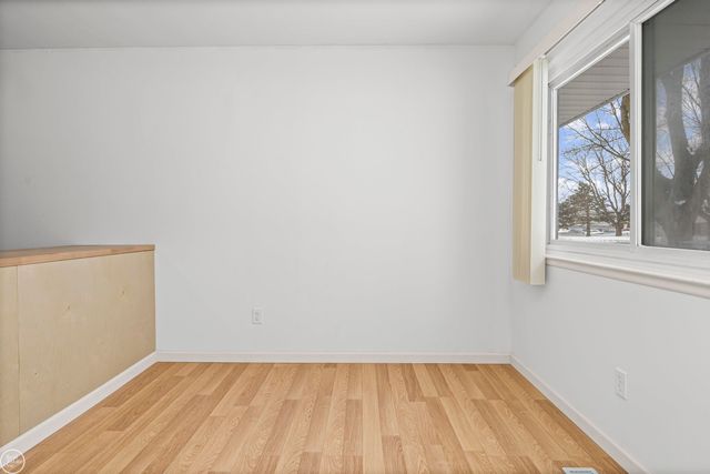 15218 Canberra Street, Roseville, MI 48066