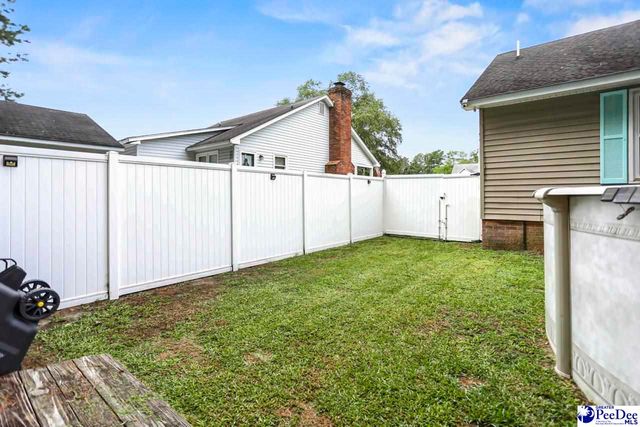 3073 Trent Dr, Florence, SC 29505
