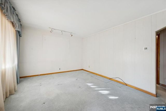 619 Lewandowski Street, Lyndhurst, NJ 07071