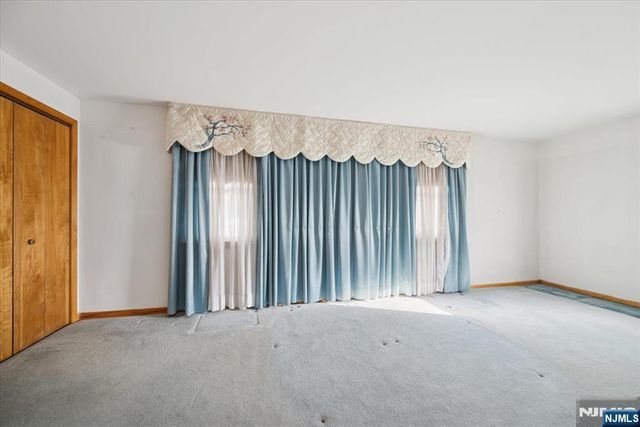 619 Lewandowski Street, Lyndhurst, NJ 07071