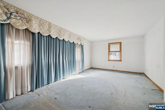 619 Lewandowski Street, Lyndhurst, NJ 07071