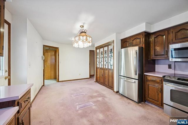 619 Lewandowski Street, Lyndhurst, NJ 07071