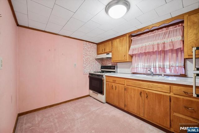 619 Lewandowski Street, Lyndhurst, NJ 07071