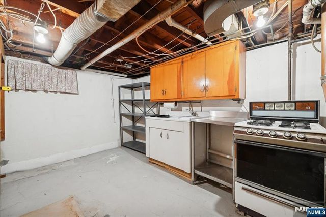 619 Lewandowski Street, Lyndhurst, NJ 07071