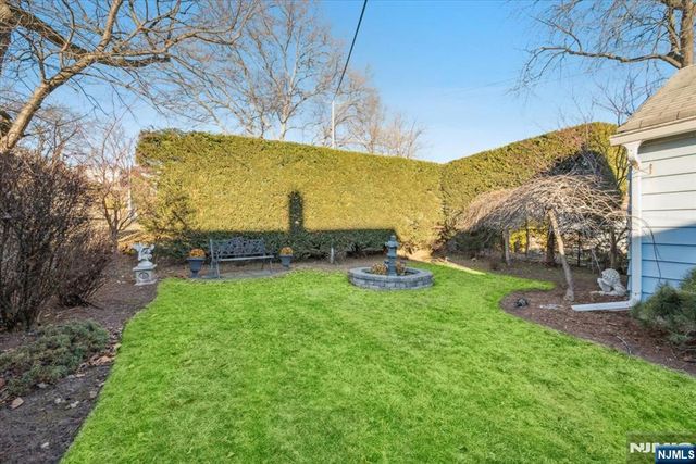 619 Lewandowski Street, Lyndhurst, NJ 07071