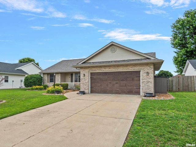 306 Osteen Lane, Chatham, IL 62629