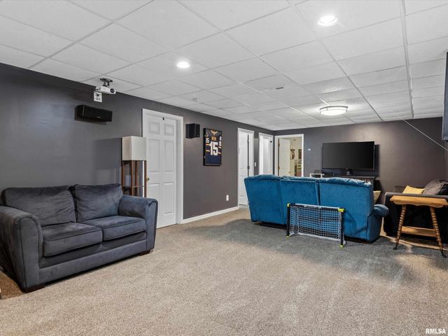 306 Osteen Lane, Chatham, IL 62629