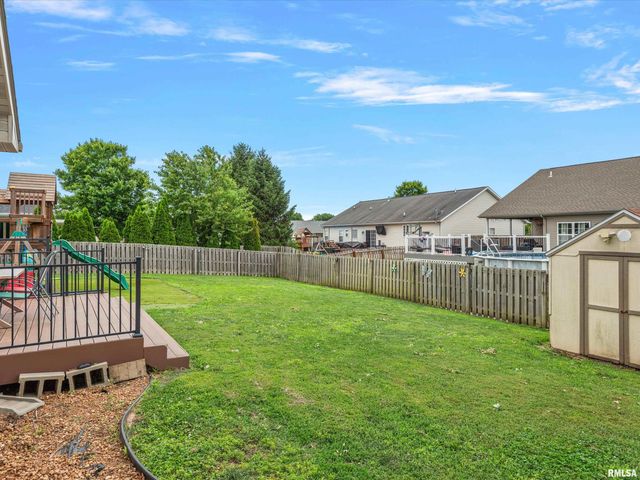306 Osteen Lane, Chatham, IL 62629