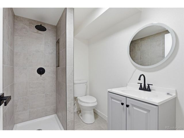 6033 Hoyt Ct, Arvada, CO 80004