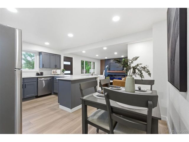 6033 Hoyt Ct, Arvada, CO 80004