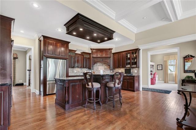 14140 S Copper Creek Drive, Olathe, KS 66062