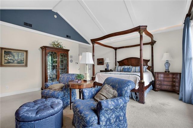 14140 S Copper Creek Drive, Olathe, KS 66062