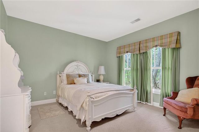 14140 S Copper Creek Drive, Olathe, KS 66062
