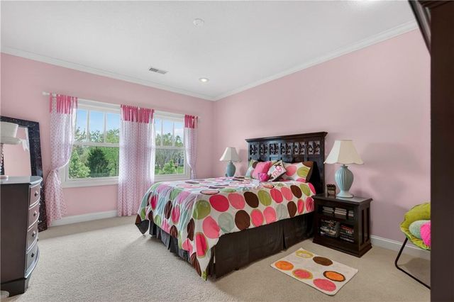 14140 S Copper Creek Drive, Olathe, KS 66062