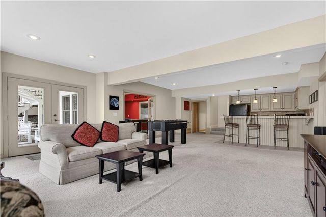 14140 S Copper Creek Drive, Olathe, KS 66062