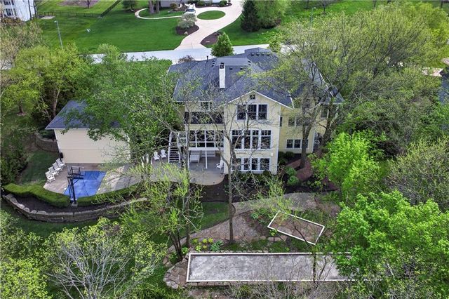 14140 S Copper Creek Drive, Olathe, KS 66062