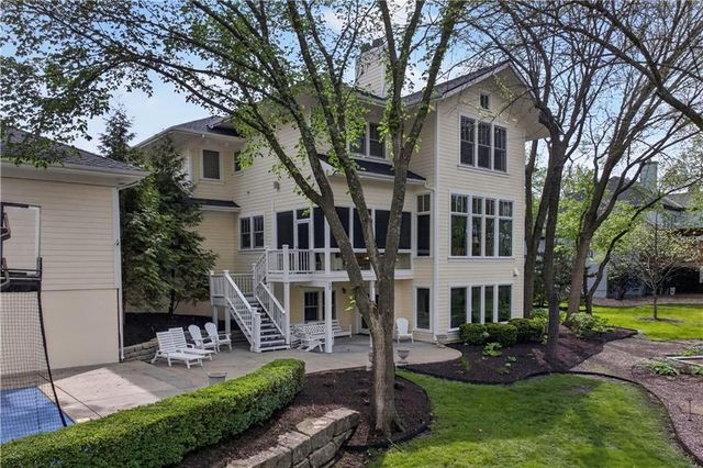 14140 S Copper Creek Drive, Olathe, KS 66062