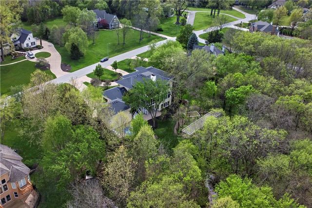 14140 S Copper Creek Drive, Olathe, KS 66062