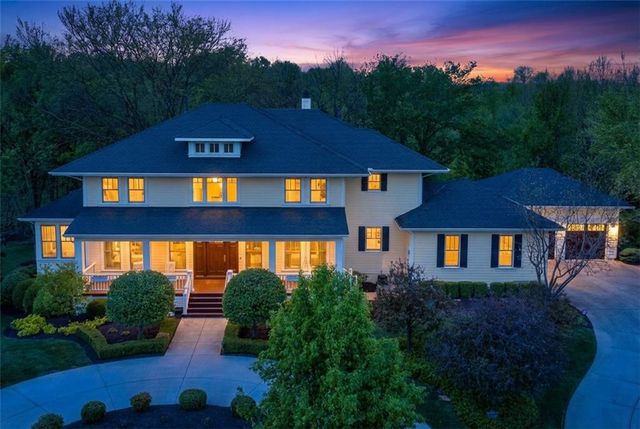 14140 S Copper Creek Drive, Olathe, KS 66062