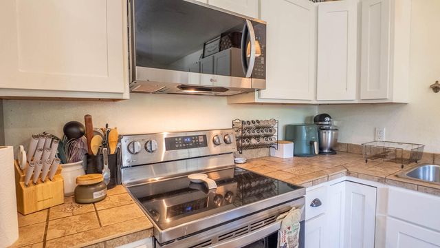 889 County Road 101, Alton, MO 65606