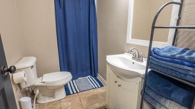 889 County Road 101, Alton, MO 65606