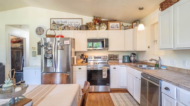 889 County Road 101, Alton, MO 65606