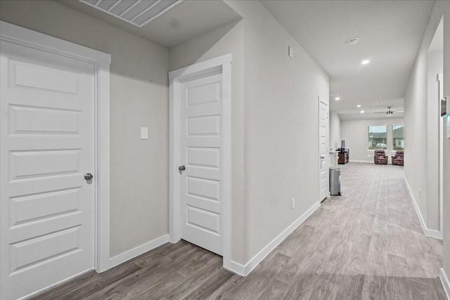 111 Bunker Hill Court, Anahuac, TX 77514