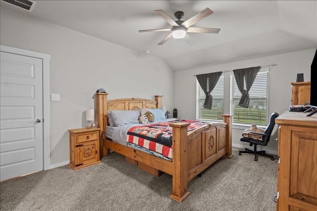 111 Bunker Hill Court, Anahuac, TX 77514