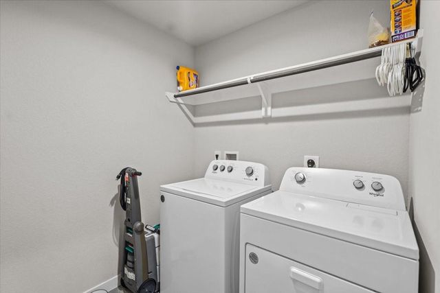 111 Bunker Hill Court, Anahuac, TX 77514