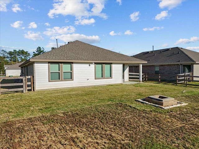 111 Bunker Hill Court, Anahuac, TX 77514