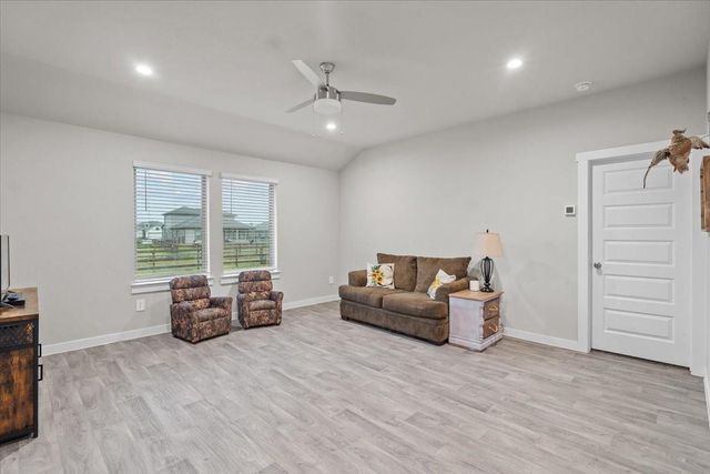 111 Bunker Hill Court, Anahuac, TX 77514