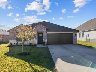 111 Bunker Hill Court, Anahuac, TX 77514
