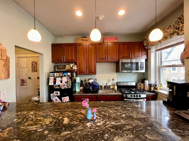 229 Kelton St 5, Boston, MA 02134