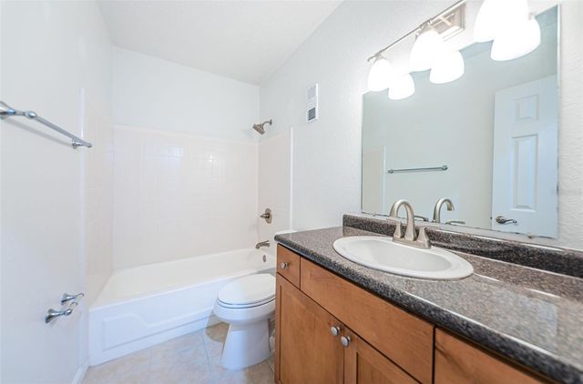 251 POMPANO DRIVE SE D, St Petersburg, FL 33705