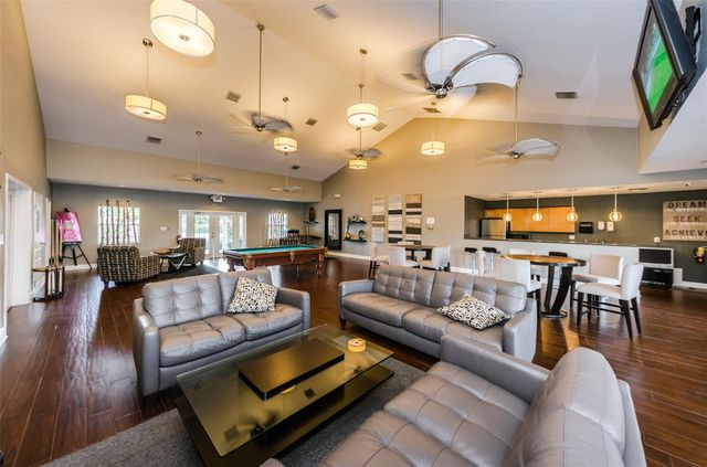 251 POMPANO DRIVE SE D, St Petersburg, FL 33705