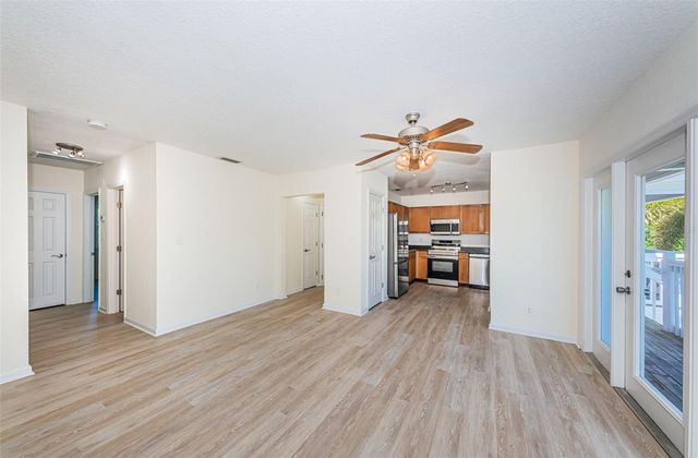 251 POMPANO DRIVE SE D, St Petersburg, FL 33705