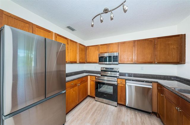 251 POMPANO DRIVE SE D, St Petersburg, FL 33705