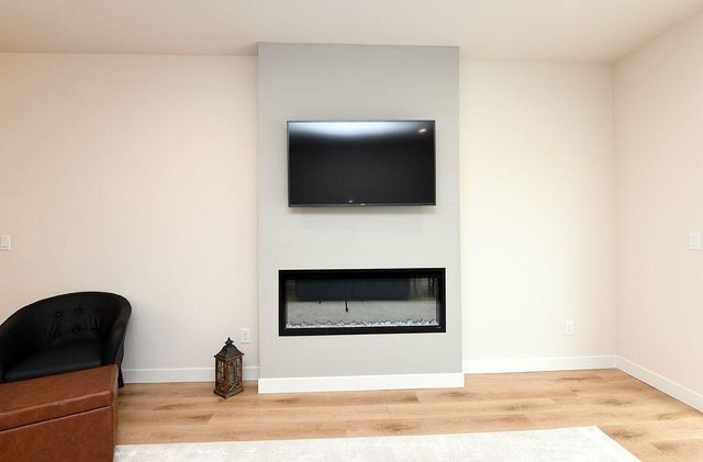 6743 66th Avenue S, Horace, ND 58047