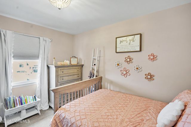 89 Essex Avenue, Hazlet, NJ 07734