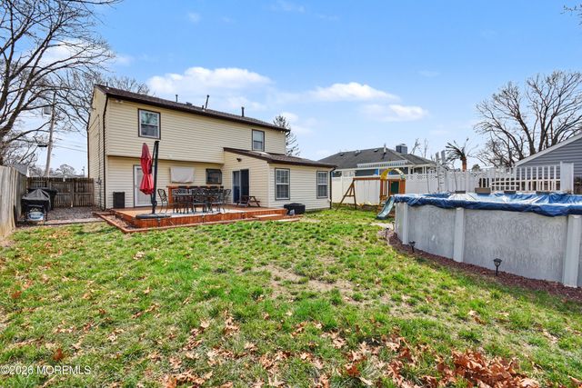 89 Essex Avenue, Hazlet, NJ 07734