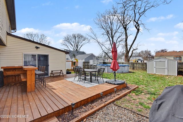 89 Essex Avenue, Hazlet, NJ 07734