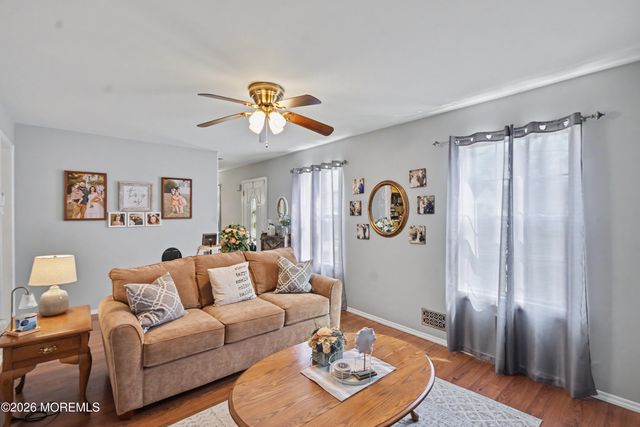 89 Essex Avenue, Hazlet, NJ 07734