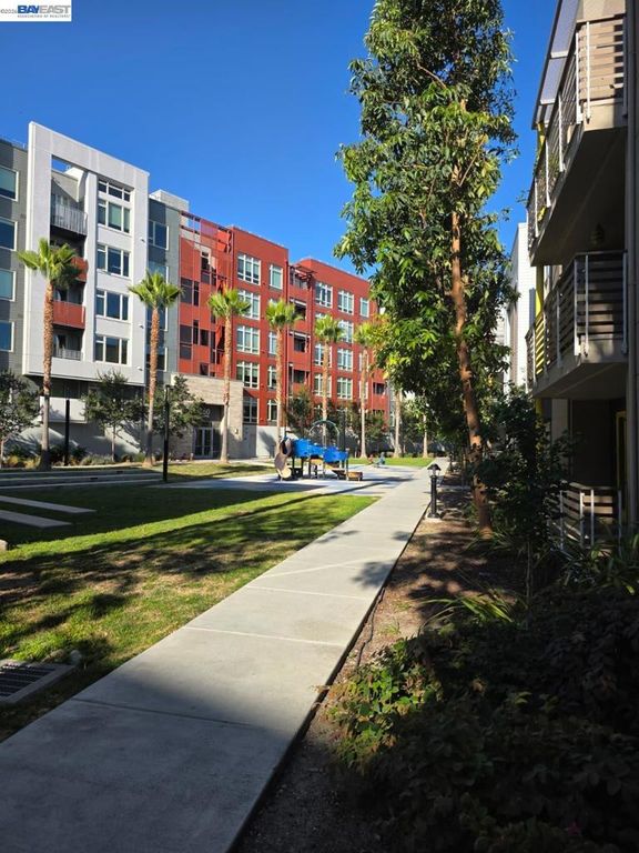 380 Riesling Ave 33, Milpitas, CA 95035
