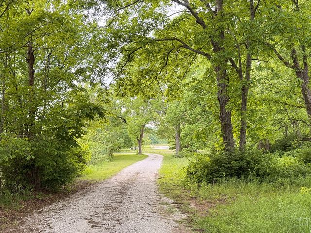 1238 N Centennial Avenue, West Fork, AR 72774