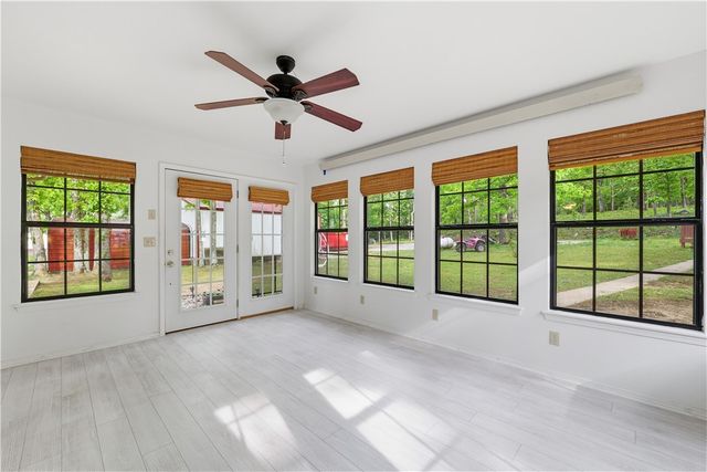 1238 N Centennial Avenue, West Fork, AR 72774