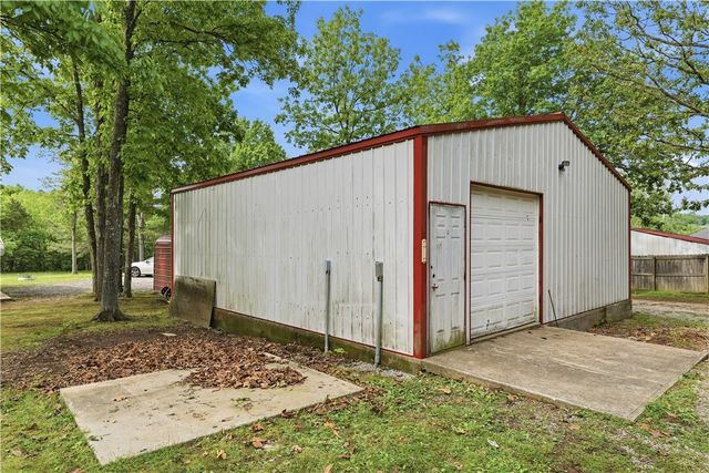 1238 N Centennial Avenue, West Fork, AR 72774