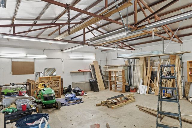 1238 N Centennial Avenue, West Fork, AR 72774