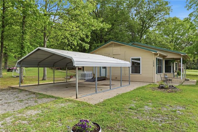 1238 N Centennial Avenue, West Fork, AR 72774